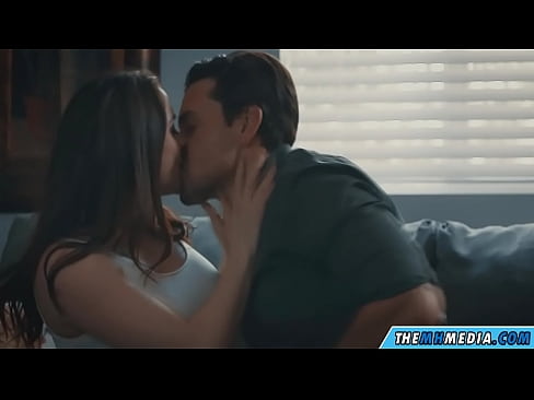 ❤️ एक चांगला busty आई सह रोमँटिक सेक्स लिंग ❌️